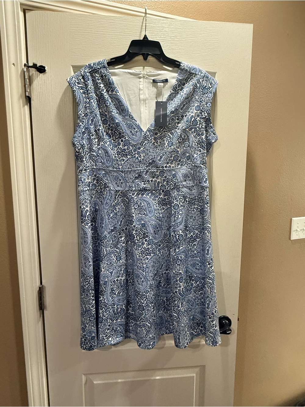 Tommy Hilfiger Blue Paisley V-Neck Dress